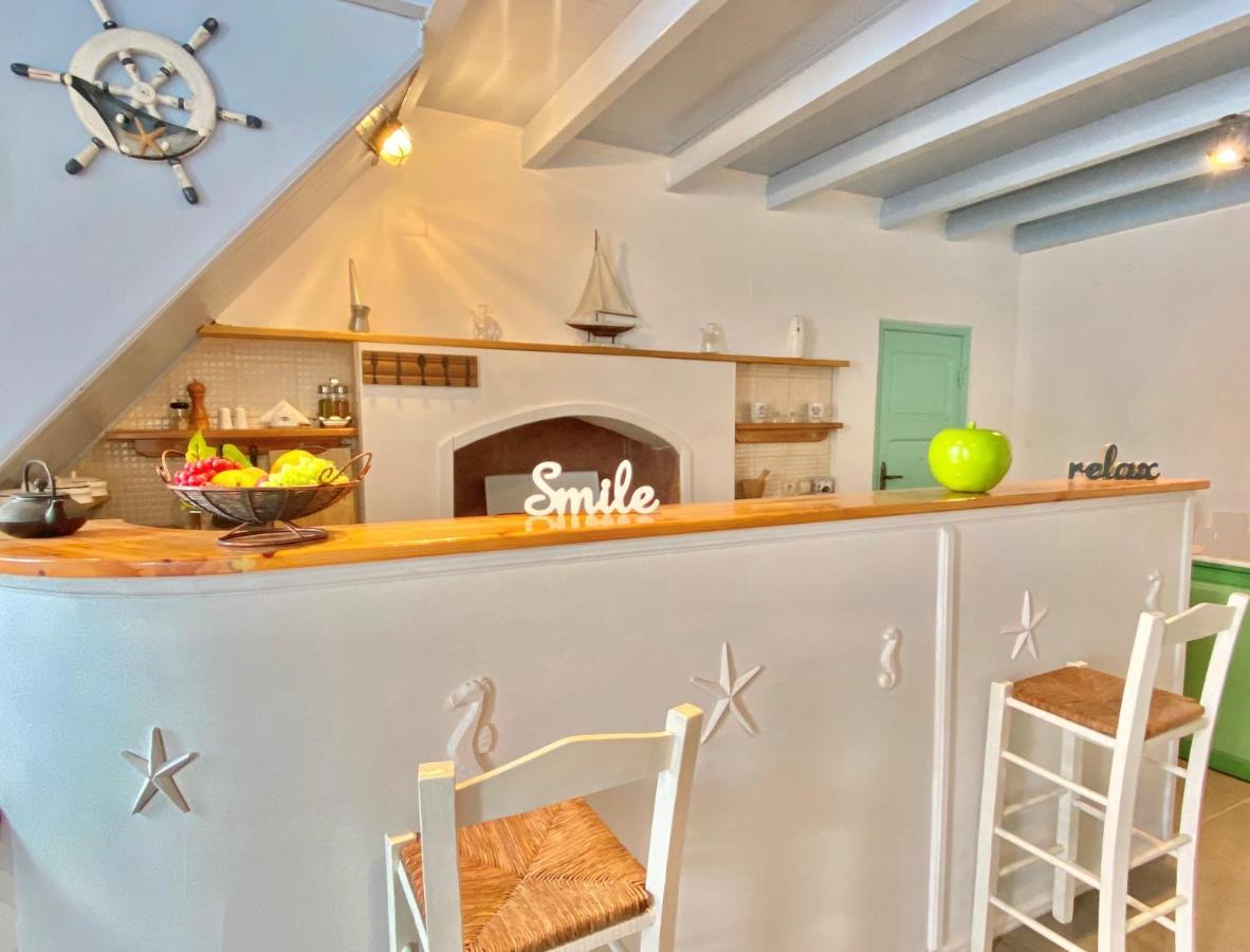 Seafront - Harbour View , Pitini 1 Apartment Сими Екстериор снимка