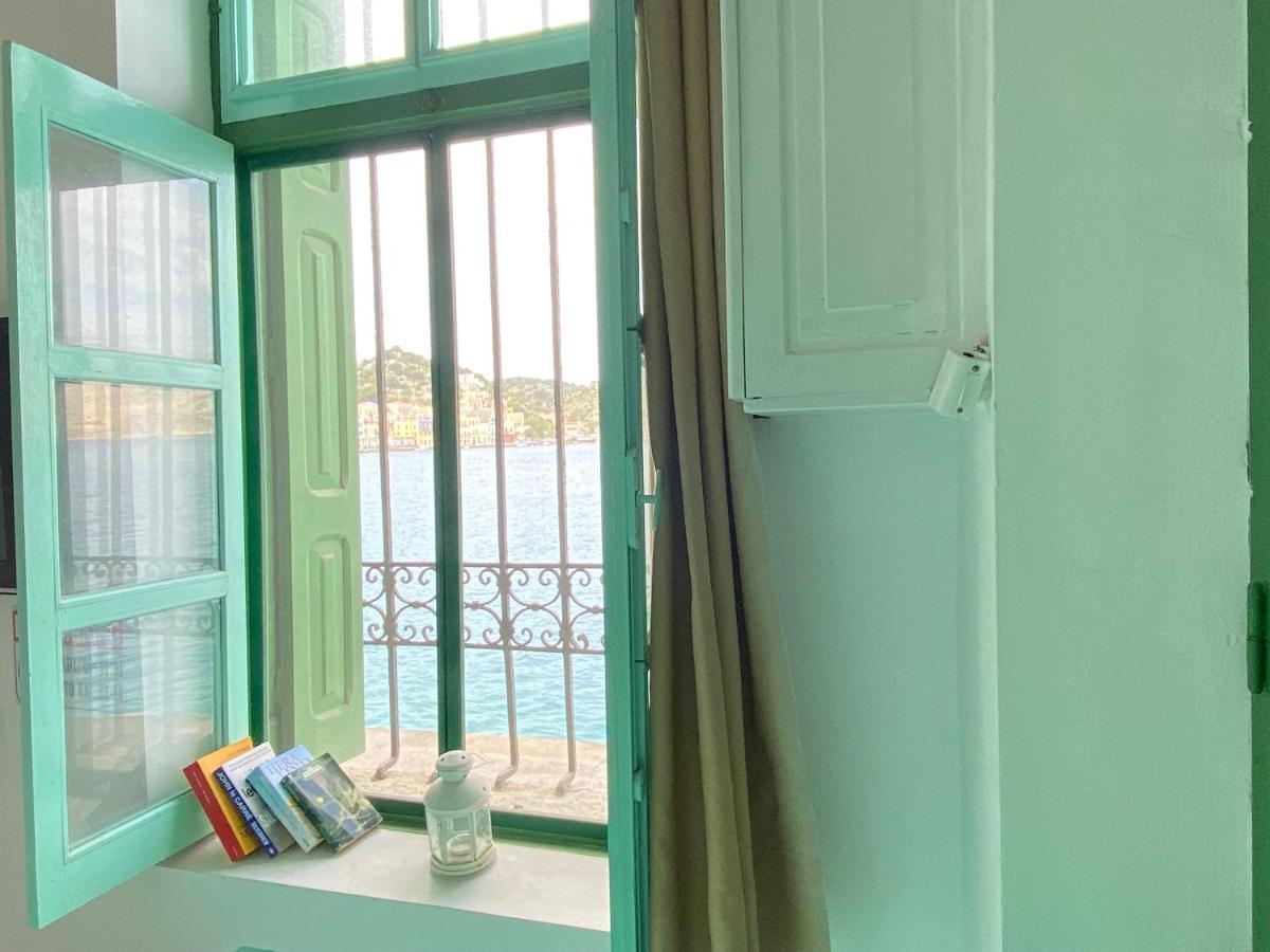 Seafront - Harbour View , Pitini 1 Apartment Сими Екстериор снимка