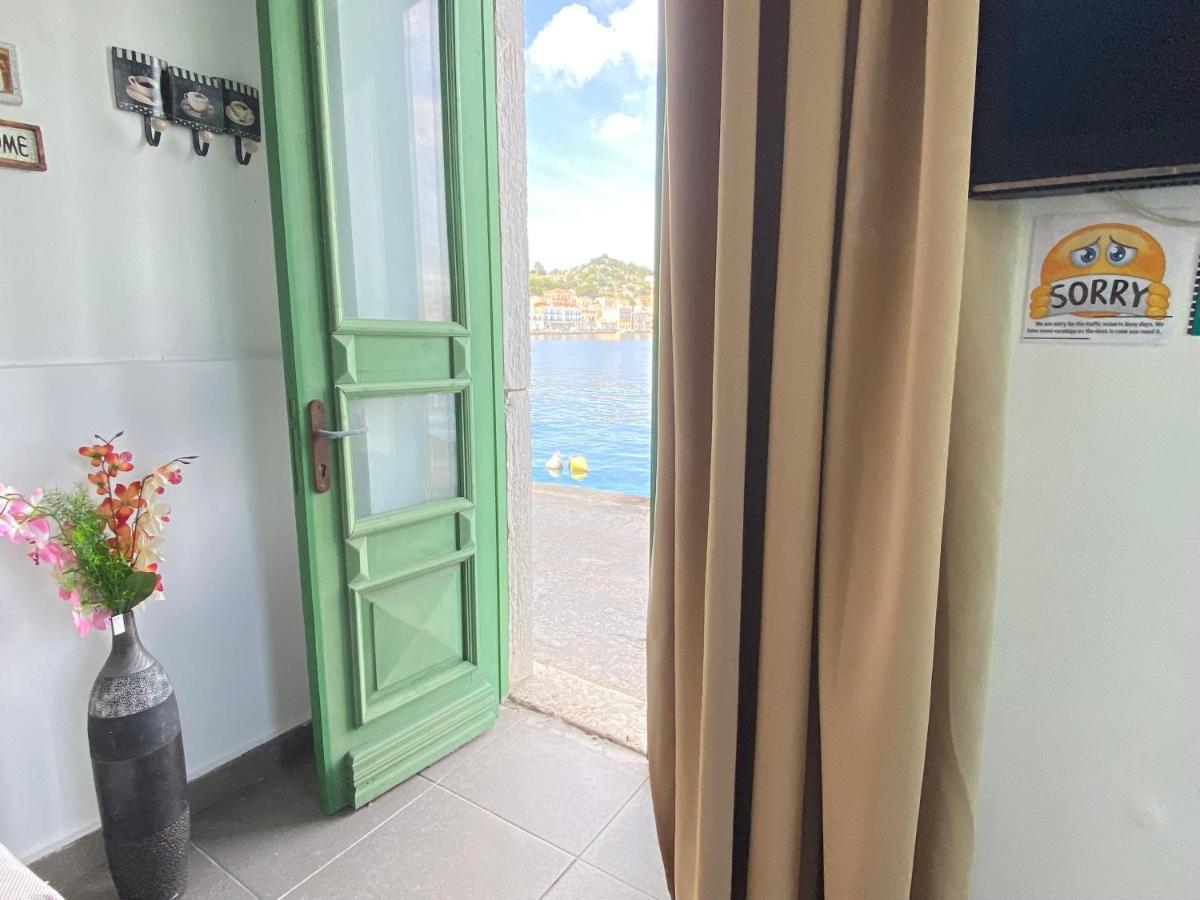 Seafront - Harbour View , Pitini 1 Apartment Сими Екстериор снимка